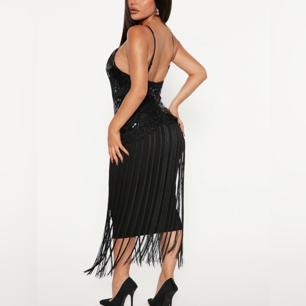 Beautiful sequin midi dress in black from Fashion Nova brand new with tags